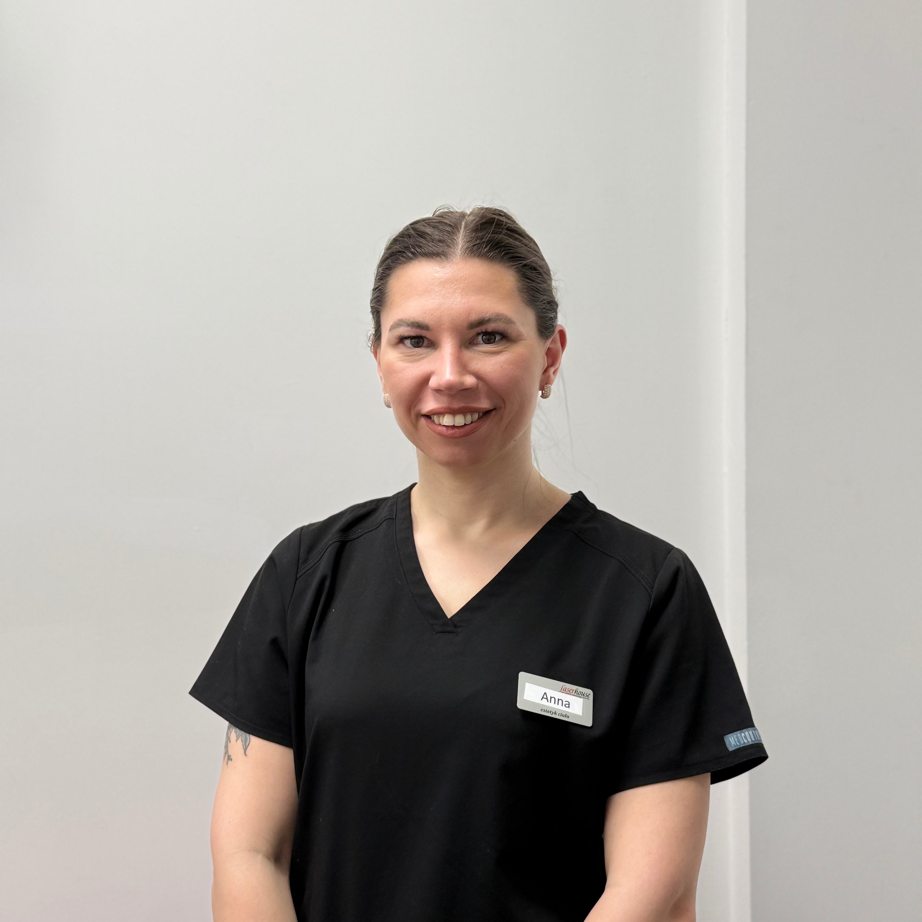 Естетист по тілу Наволоцька Ганна